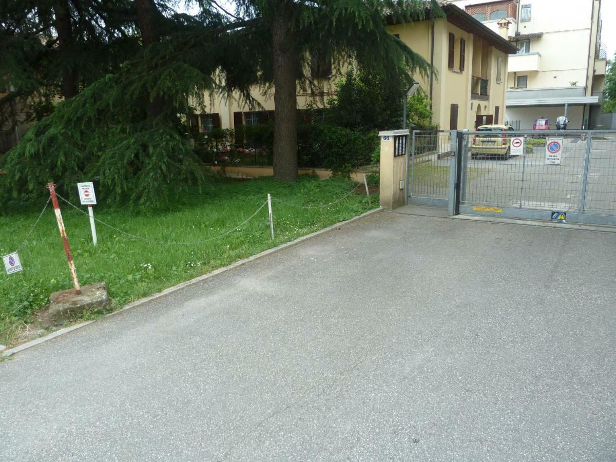 Апартаменти Il Giardinetto - Smart Working - Airport - Private Parking - Private Garden - Ducati - Philip Morris Болонья Екстер'єр фото